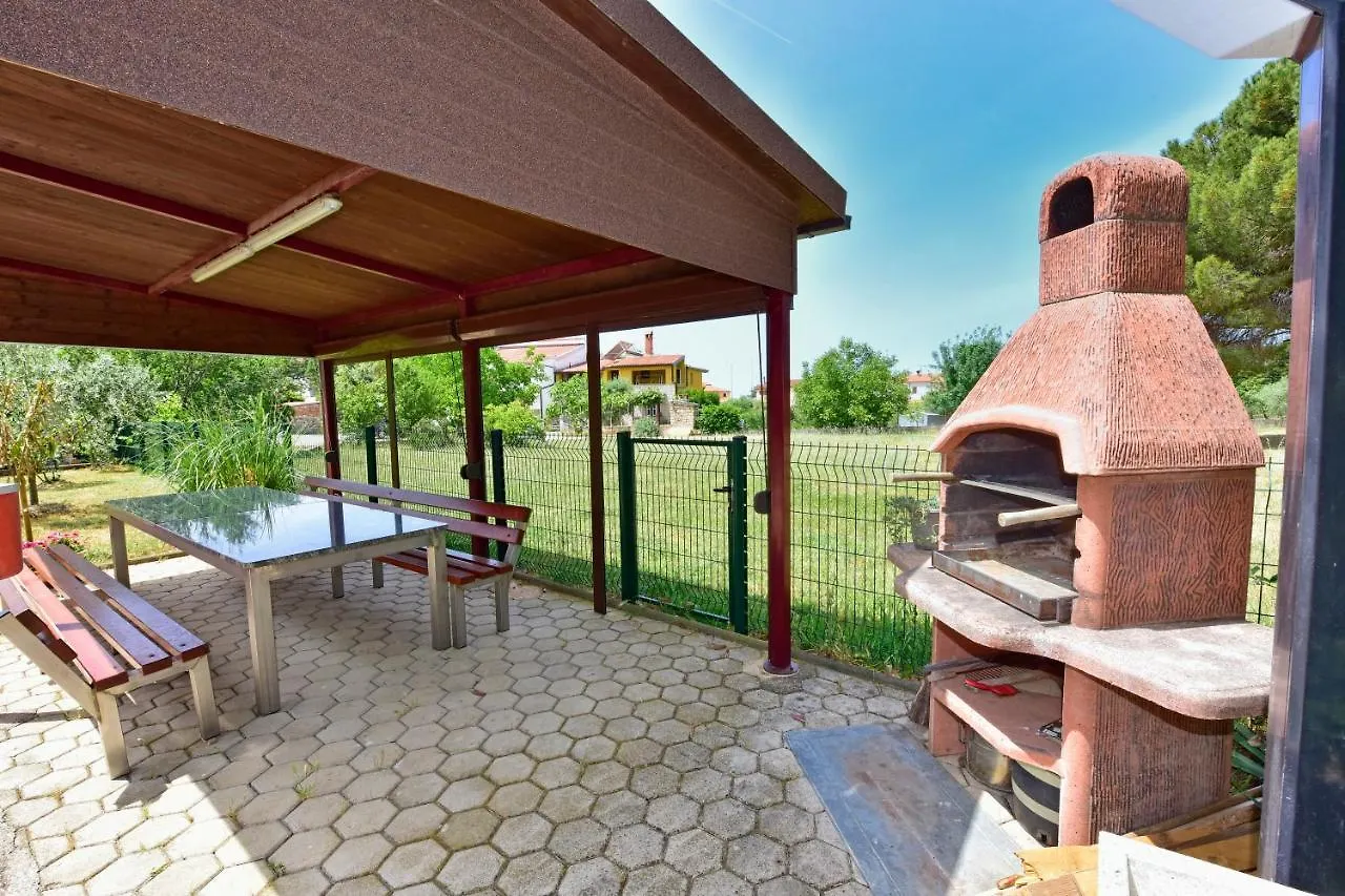 Apartments Elin Sofia Porec 0*,